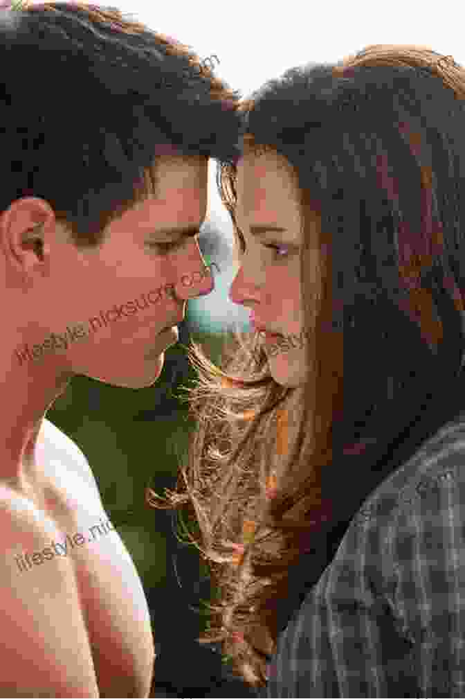 Jacob Black And Bella Swan In The Twilight Saga: Eclipse Eclipse (The Twilight Saga 3)